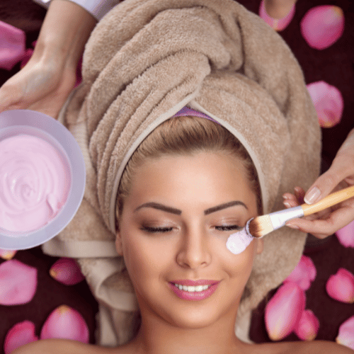 best ladies beauty parlour in Ahmedabad for diamond facial treatment service.