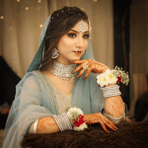 best beauty parlour in Ahmedabad for bridal makeup and complete makeover service provider.